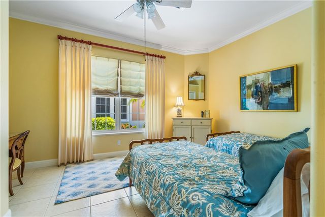 835 Saint Annes Lane, Vero Beach, FL 32967