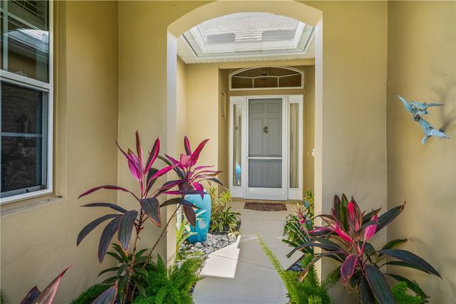 835 Saint Annes Lane, Vero Beach, FL 32967