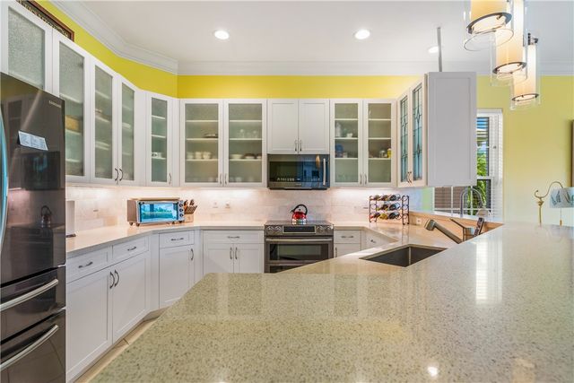 835 Saint Annes Lane, Vero Beach, FL 32967