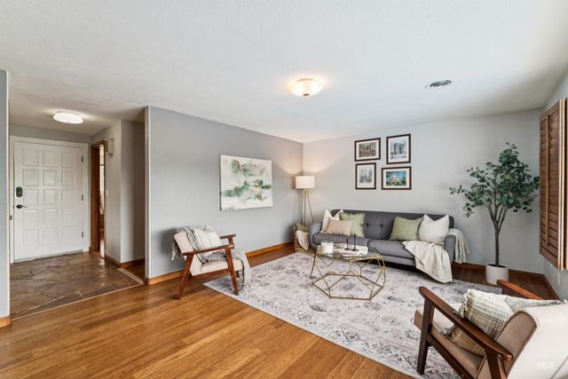 3795 N 33rd St, Boise, ID 83703