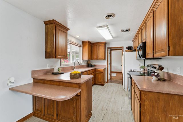 3795 N 33rd St, Boise, ID 83703
