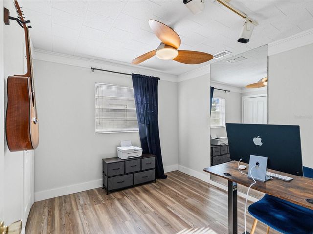 7910 W POCAHONTAS AVENUE, Tampa, FL 33615