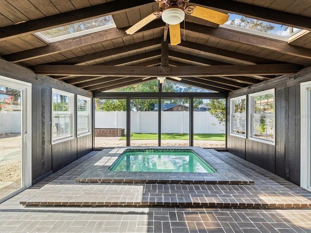 7910 W POCAHONTAS AVENUE, Tampa, FL 33615