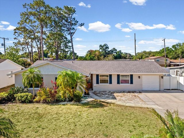 7910 W POCAHONTAS AVENUE, Tampa, FL 33615
