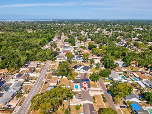 7910 W POCAHONTAS AVENUE, Tampa, FL 33615