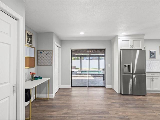 7910 W POCAHONTAS AVENUE, Tampa, FL 33615