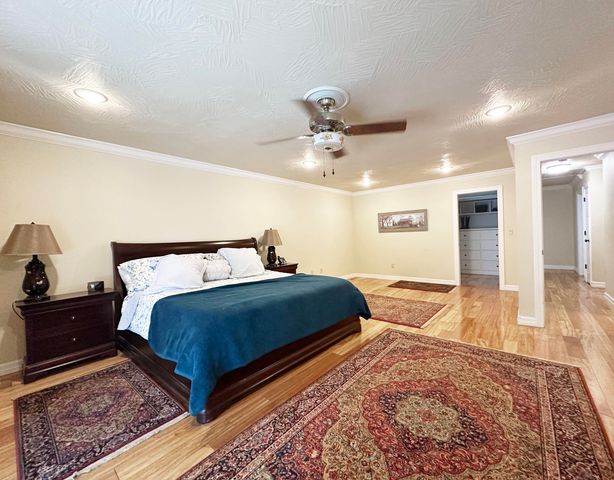 2550 E Sparkleberry Lane, Springfield, MO 65804