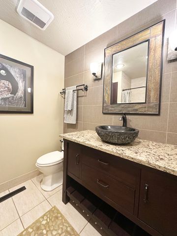 2550 E Sparkleberry Lane, Springfield, MO 65804
