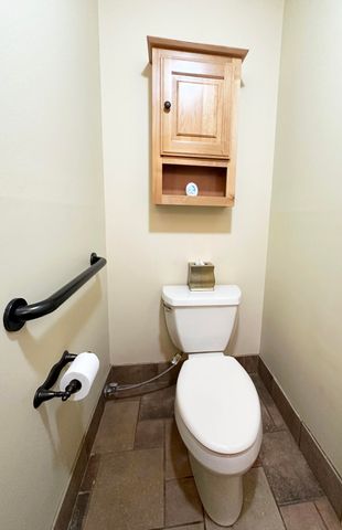 2550 E Sparkleberry Lane, Springfield, MO 65804