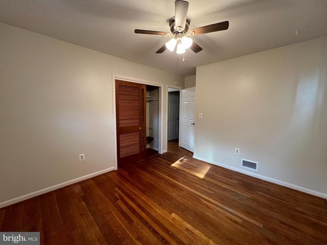 9206 SAINT ANDREWS PL, College Park, MD 20740