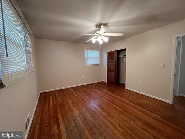 9206 SAINT ANDREWS PL, College Park, MD 20740