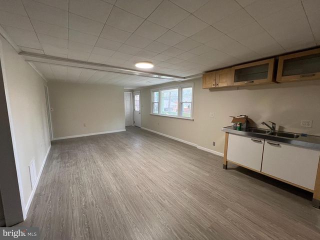 9206 SAINT ANDREWS PL, College Park, MD 20740