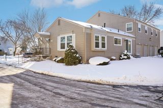 23737 Stonehenge Boulevard, Novi, MI 48375