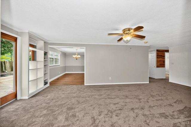 210 Anton Court, Centerville, OH 45458