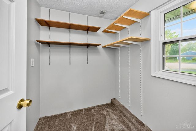 210 Anton Court, Centerville, OH 45458