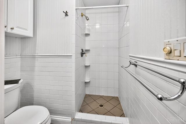 210 Anton Court, Centerville, OH 45458