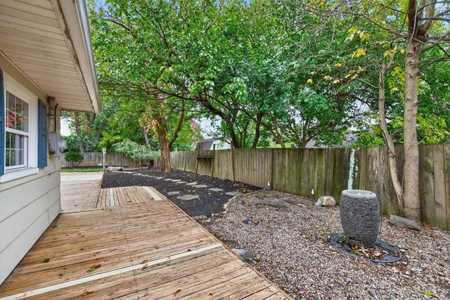 210 Anton Court, Centerville, OH 45458