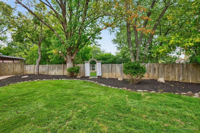 210 Anton Court, Centerville, OH 45458