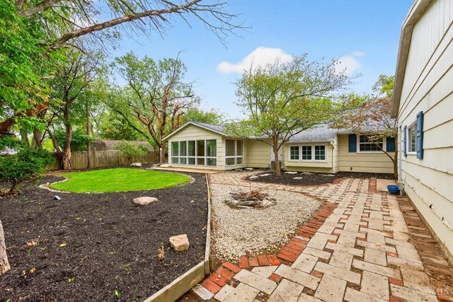 210 Anton Court, Centerville, OH 45458