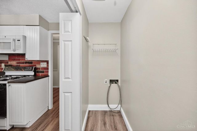 210 Anton Court, Centerville, OH 45458