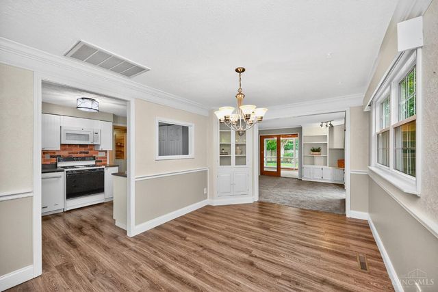 210 Anton Court, Centerville, OH 45458