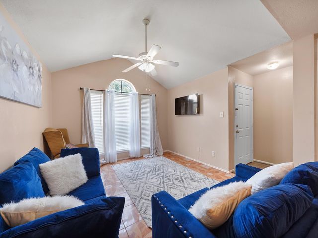 11831 Lelda Lane, Houston, TX 77071