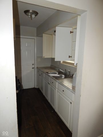 2716 Baltimore Avenue, Indianapolis, IN 46218