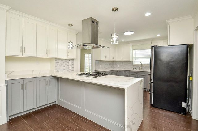 15614 Dawnbrook Drive, Houston, TX 77068