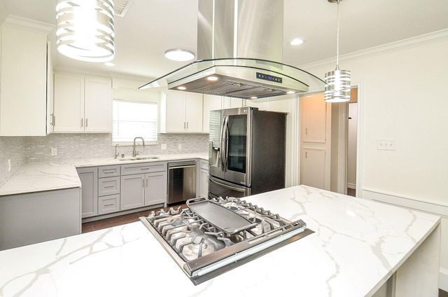 15614 Dawnbrook Drive, Houston, TX 77068