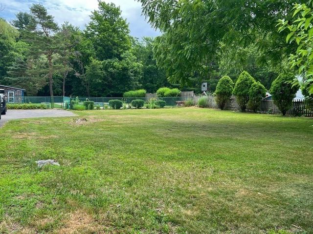 49 Liberty St, Rockland, MA 02370