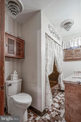 323 FLORENCE BLVD, Williamstown, NJ 08094