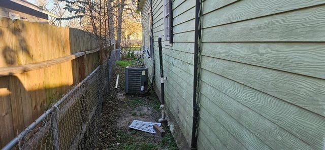 7435 Hezekiah Lane, Houston, TX 77088