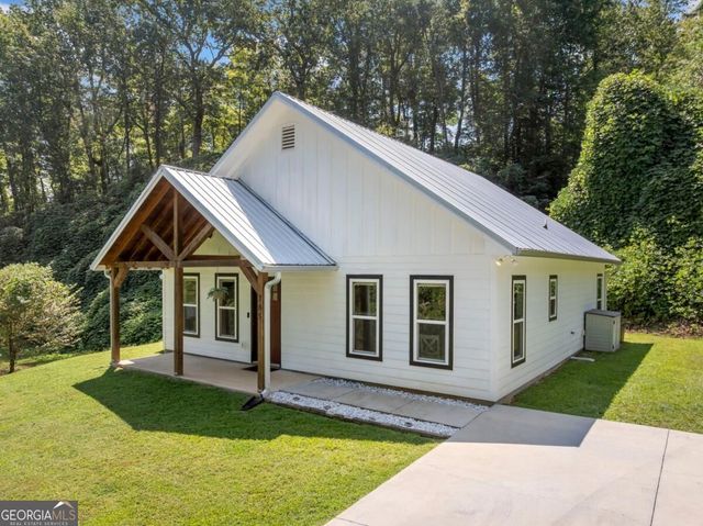 165 Logan Lane, Ellijay, GA 30540