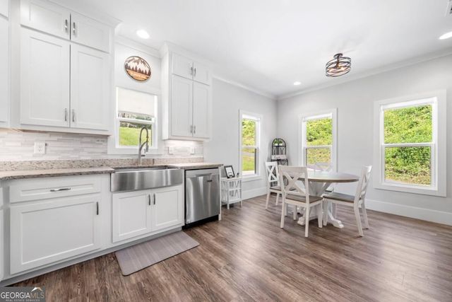 165 Logan Lane, Ellijay, GA 30540