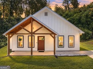 165 Logan Lane, Ellijay, GA 30540