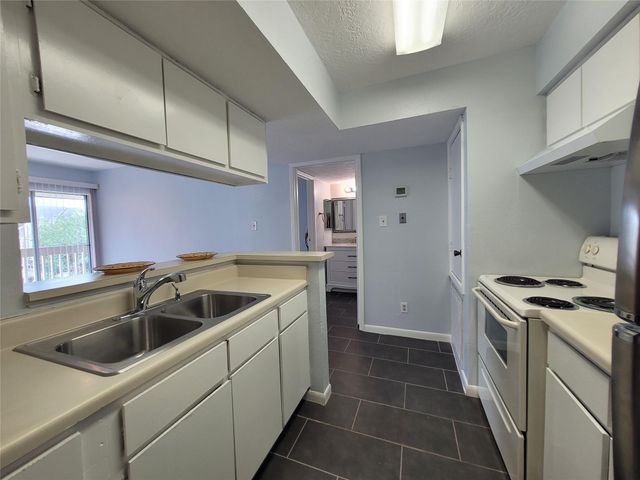 3919 Fairmont Parkway 180, Pasadena, TX 77504