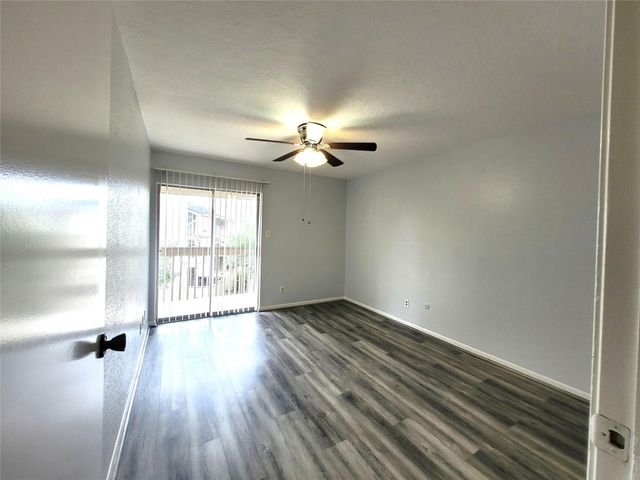 3919 Fairmont Parkway 180, Pasadena, TX 77504