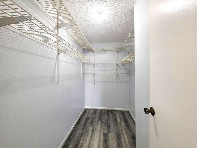 3919 Fairmont Parkway 180, Pasadena, TX 77504