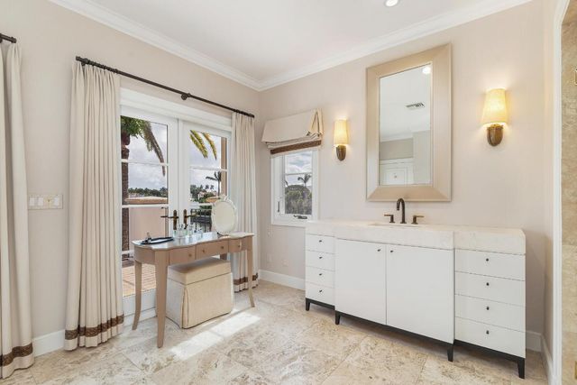 614 Tarpon Way, Palm Beach, FL 33480