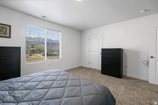 2792 N FIGHTING FALCON ST, Layton, UT 84040