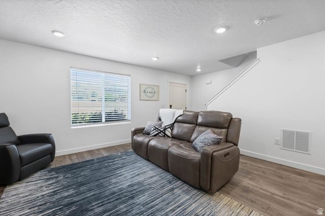 2792 N FIGHTING FALCON ST, Layton, UT 84040