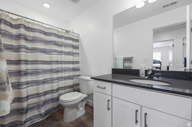 2792 N FIGHTING FALCON ST, Layton, UT 84040