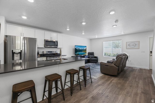 2792 N FIGHTING FALCON ST, Layton, UT 84040