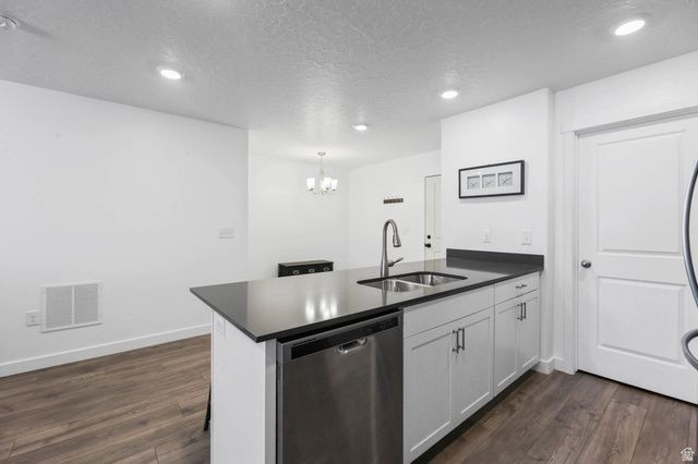 2792 N FIGHTING FALCON ST, Layton, UT 84040