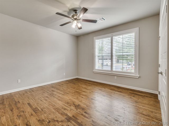 9745 E 116th Place S, Bixby, OK 74008