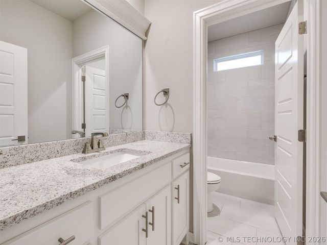 9745 E 116th Place S, Bixby, OK 74008