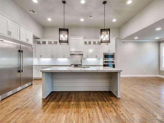 9745 E 116th Place S, Bixby, OK 74008