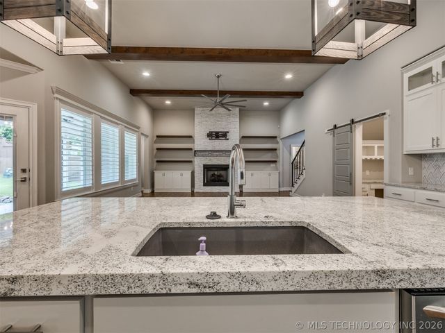 9745 E 116th Place S, Bixby, OK 74008