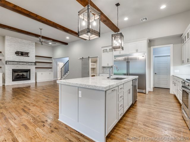 9745 E 116th Place S, Bixby, OK 74008