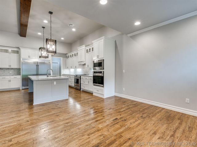 9745 E 116th Place S, Bixby, OK 74008